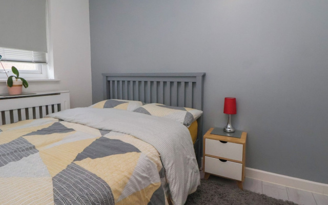 Flat 12