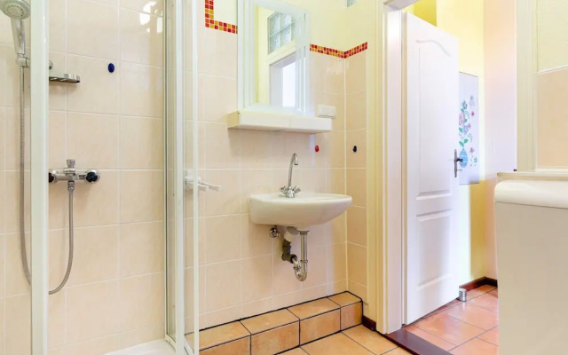 Apartment in Altentreptow With Garden