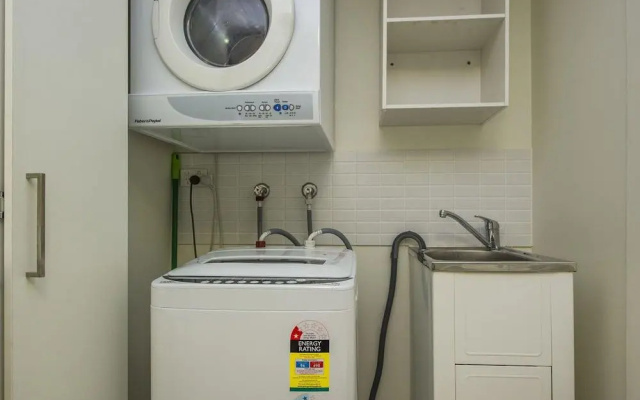 1 Bright Point Apartment 1208