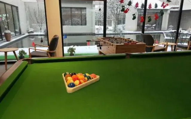 Amber Guanyun Vacation Apartment