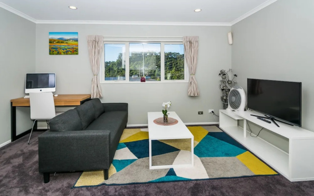 Albany Rosedale Modern 2 Bedroom Unit
