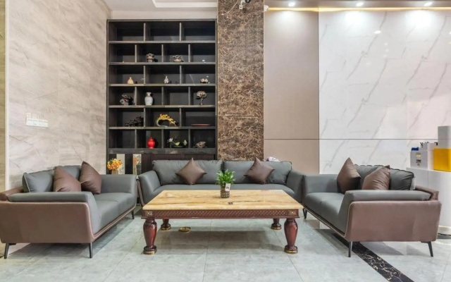 Shanhai Apartment
