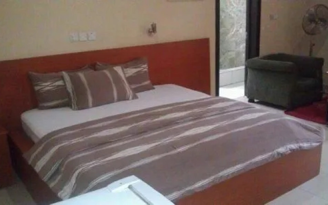 Divine Fountain Hotel