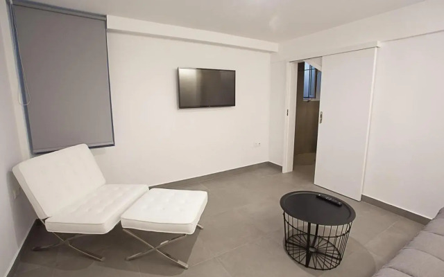 Dimokritou 4 Apartment