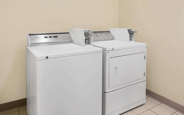 Hotel 7 Inn