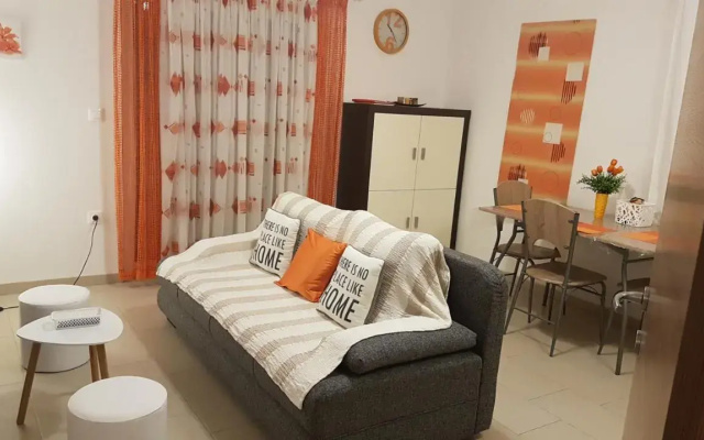 Orange Brist