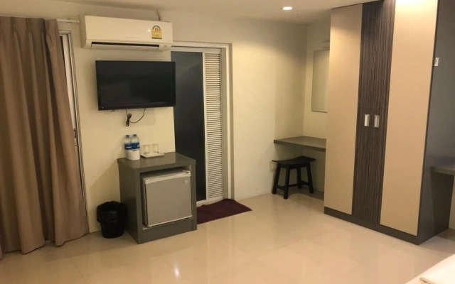 petchmansion