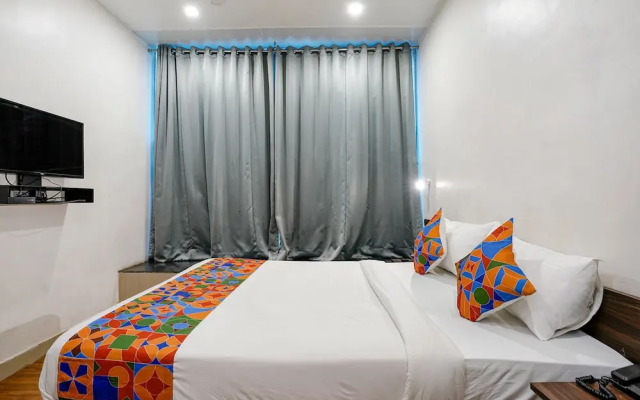 Fabhotel Lotus I