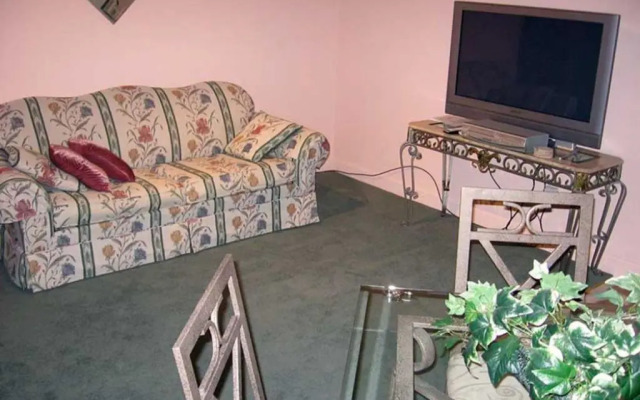 Inn Port Lodging