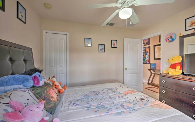 10 Mi to Disney + Heated Pool: Florida Abode!