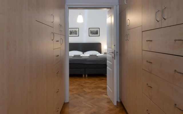 Apartman Carolinum