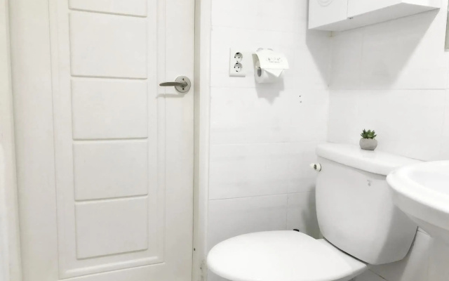 Hongdae Mainstreet Two Room House