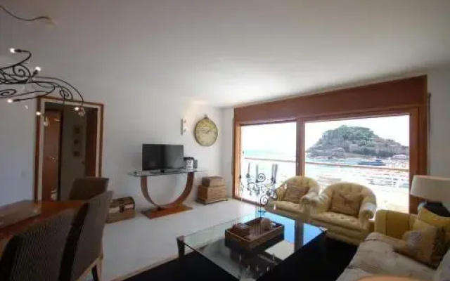 Apartment Lets Holidays Tossa de Mar Beach