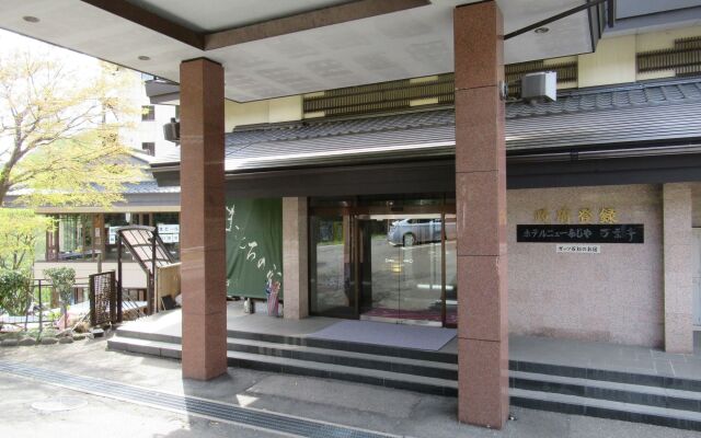 Hotel Manyoutei Никко вид на фасад