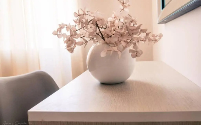 Remvi Deluxe Apartment 202 with Sea View