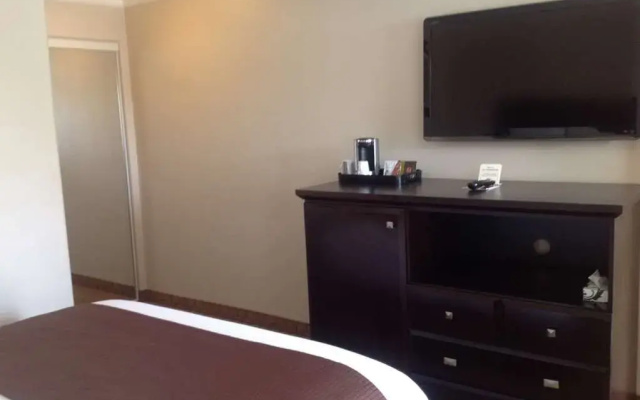 Americas Best Value Inn Riverside