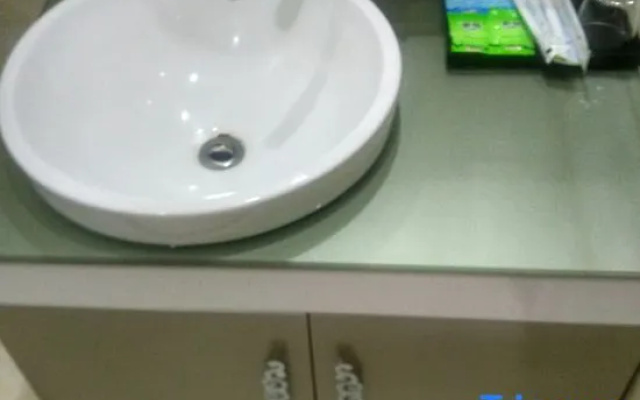 Yuyao Yijia Hotel
