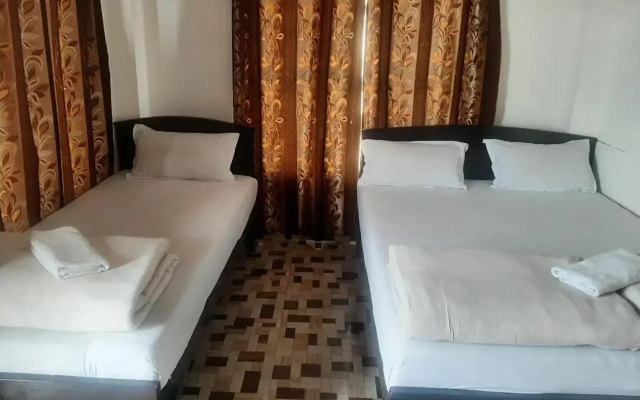 Red Pine Guest House (Indians Only)