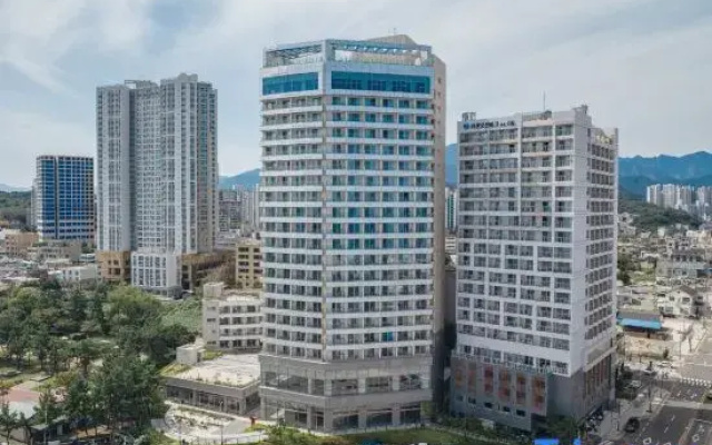 Richeville Signature Hotel and Residence