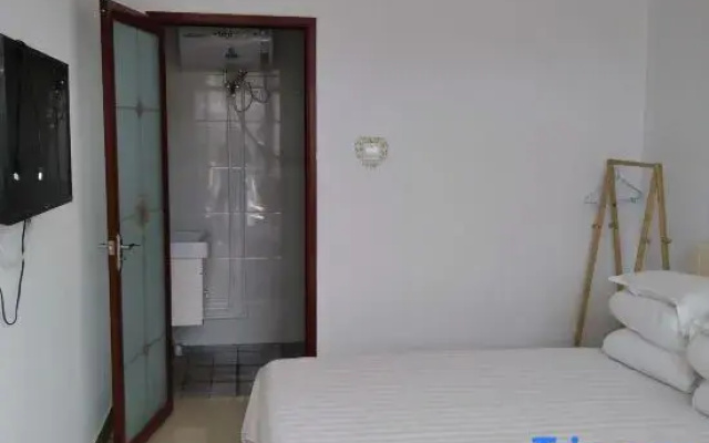 Qingfeng courtyard B & B (Beijing Shuizhen store)