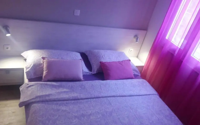 Apartment A&A