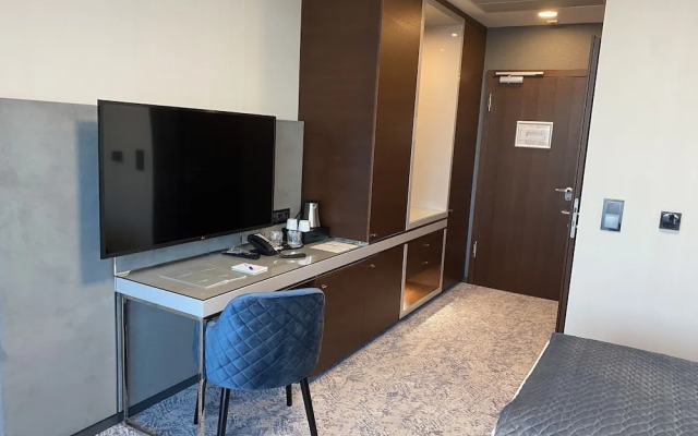 Tisia Hotel & Spa
