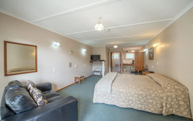 Amber Court Motel
