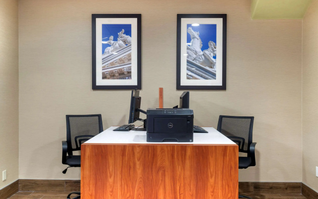 Comfort Suites Marysville - Yuba City