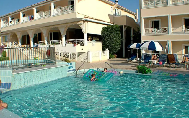 Roseland Hotel
