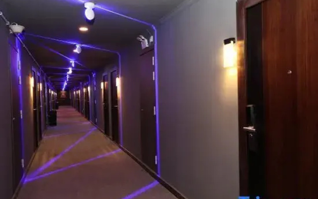 Yunduo E-sports Hotel (Zhumadian Huanghuai College)