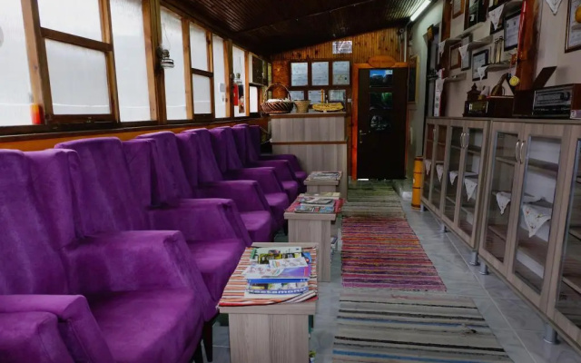 Sarimese Otel