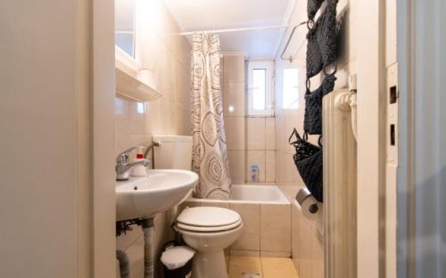 The Gallery Apartment