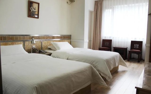 Aike Hotel