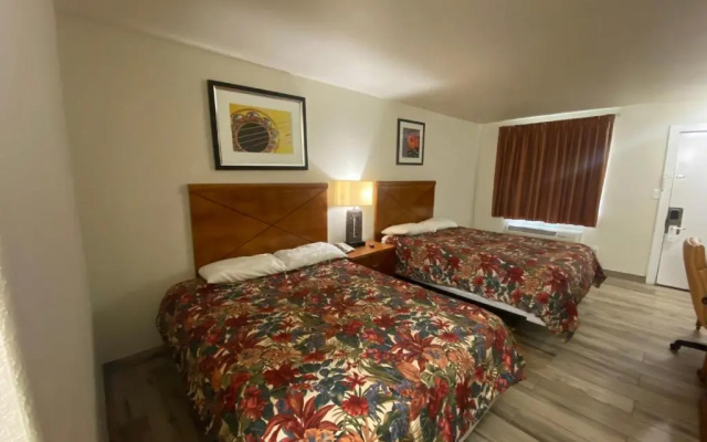Cedar Creek Inn