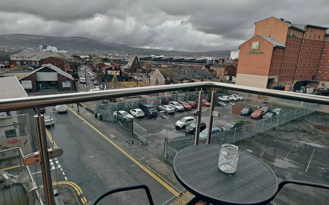 2BR Mountain View City Centre