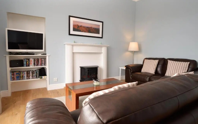 Upper Alta Apartment