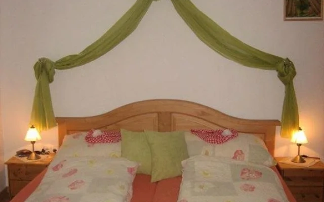 Weingut - Gästezimmer zum Schwalbennest