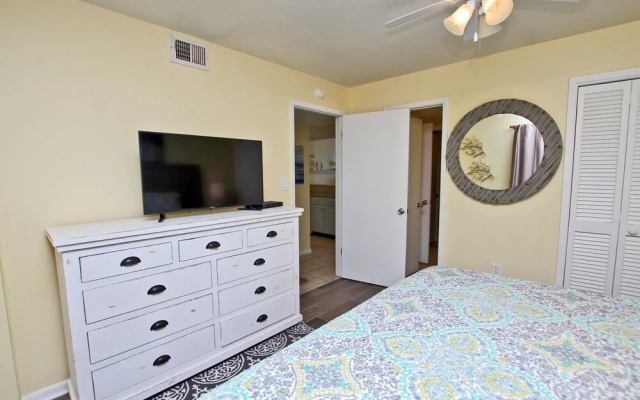 Castaways 2c Condo