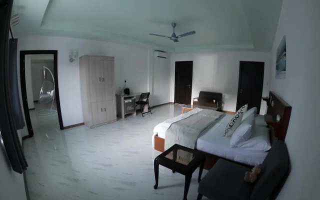 Clouds Beach Retreat Laamu
