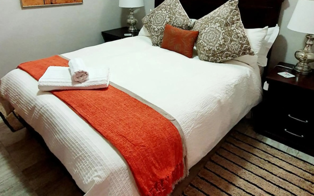 Laboria 102 & 103 (Adults Only)