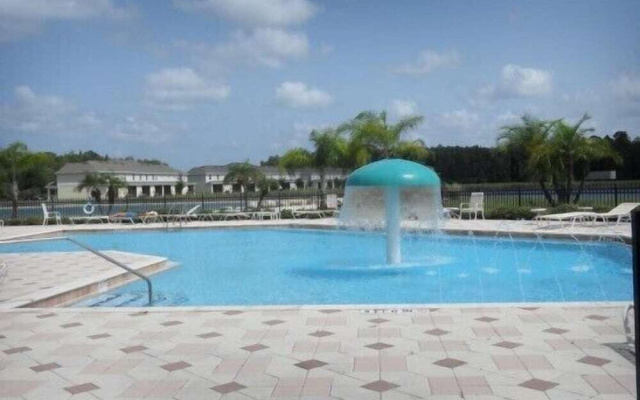 4 Br Villa - Trafalgar Village Sleeps 10 - Sfm 3158