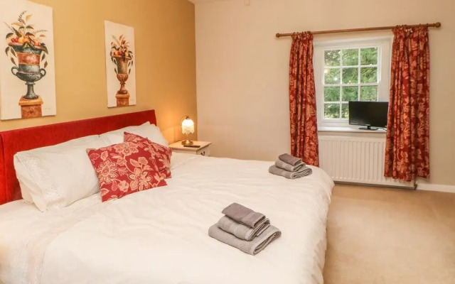 2 The Coach House