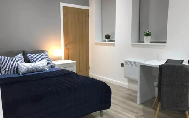 Compton House Serviced Accommodation