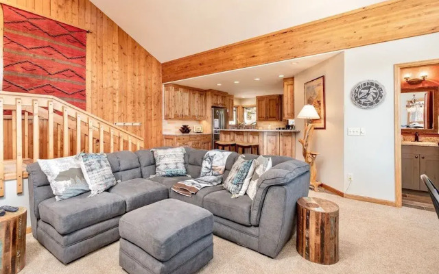 Dances With Wolves Vacation At Windcliff 3 Bedroom Home by RedAwning