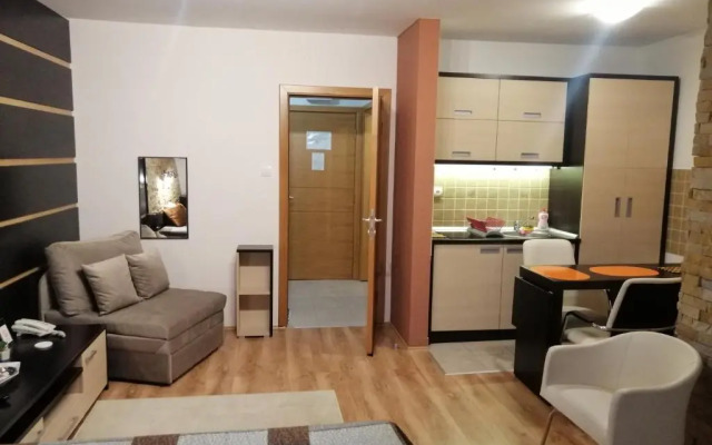 Apartman 115 Zoned
