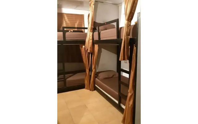 VR Hostel Khaosan