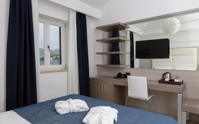 Lafodia Apartments