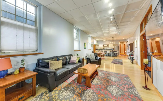 Long-term Stay in Milwaukee! Pet-friendly Condo