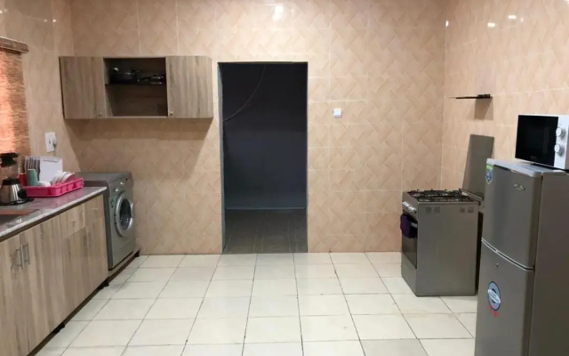 Well furnished and very spacious 2bedroom apartment in Wuye