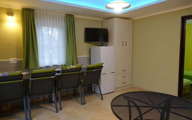 Mesteri Apartman 1A-B